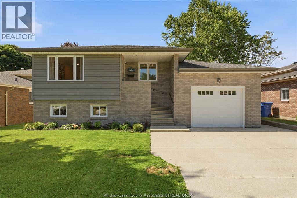 187 WOODLAWN CRESCENT, Kingsville