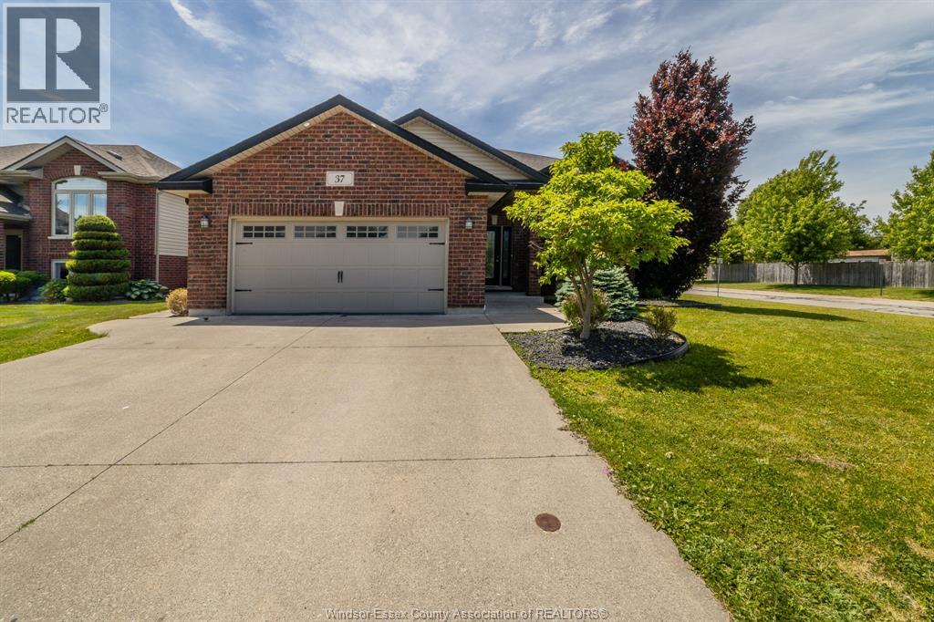 37 ANTONIO COURT, Leamington