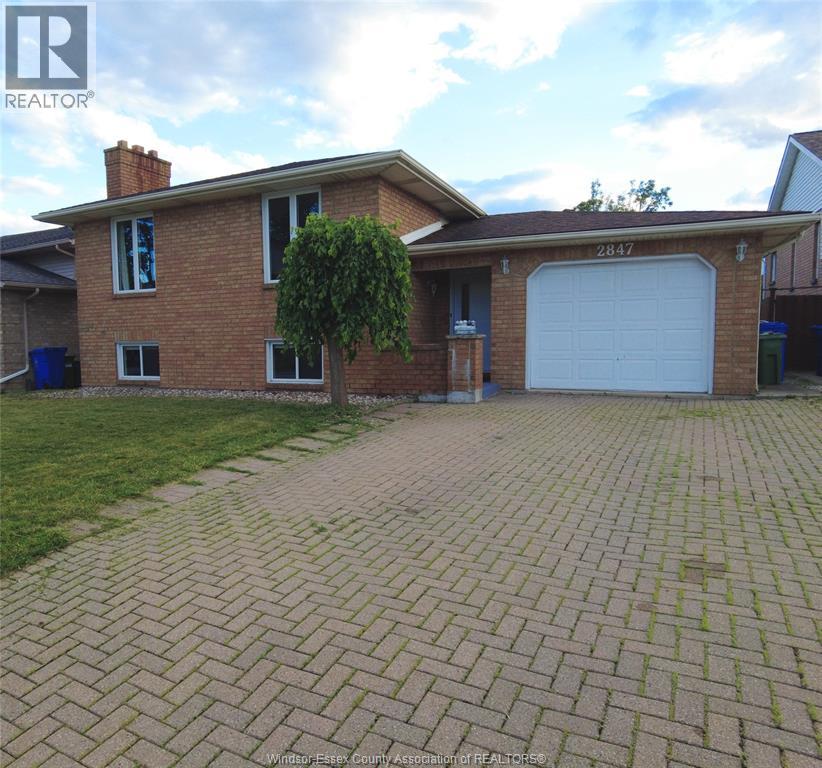 2847 MANGIN CRESCENT, Windsor