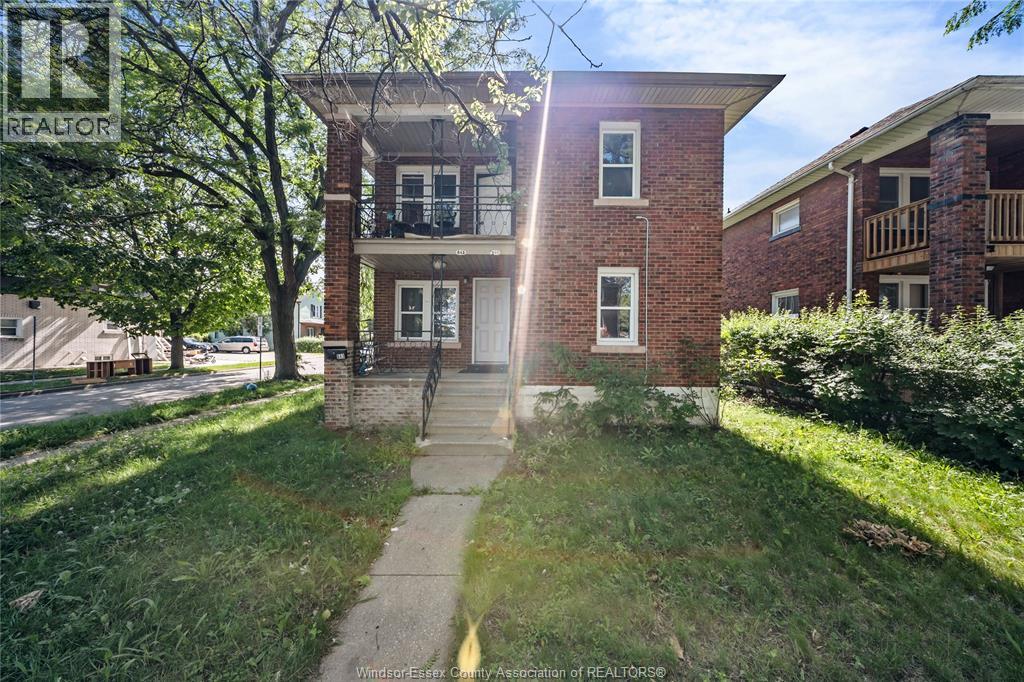 841 - 843 LOUIS, Windsor