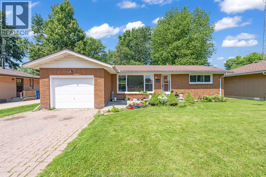 71 Danforth AVENUE, Leamington