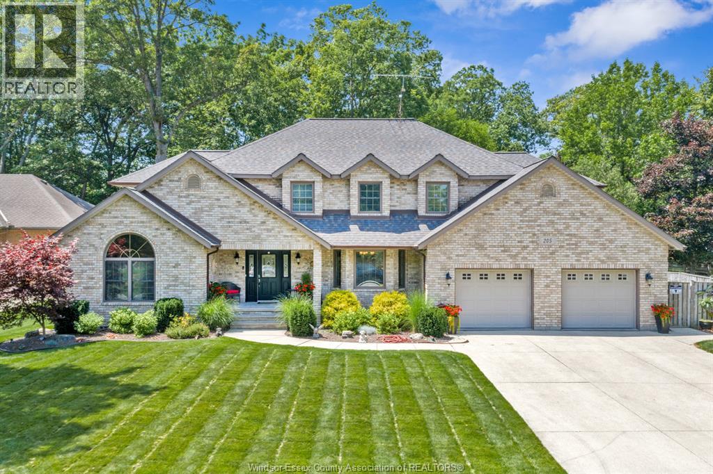 205 WOODLAND DRIVE, Harrow