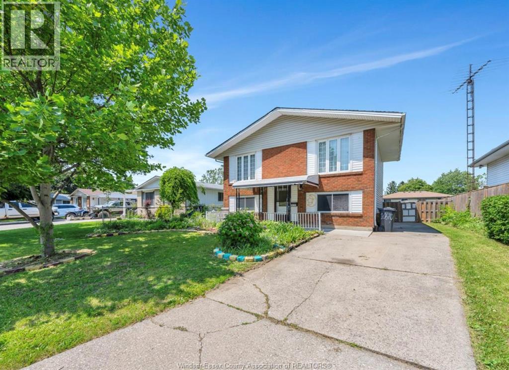 10670 LAMBETH ROAD, Windsor