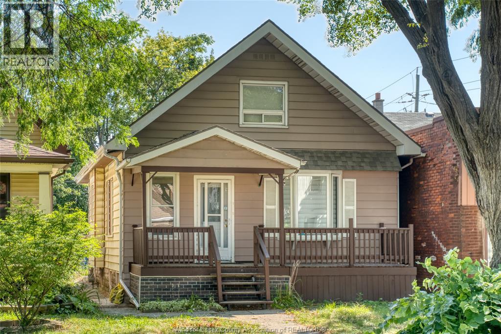 1488 LINCOLN, Windsor