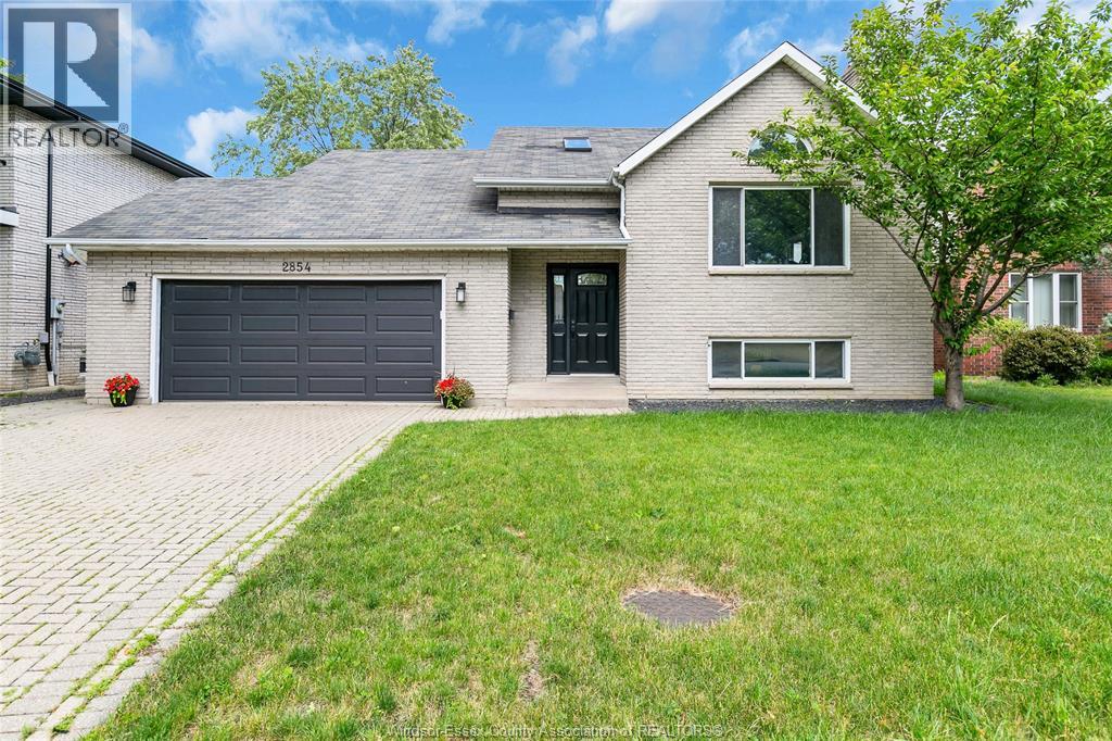 2854 MANGIN CRESCENT, Windsor