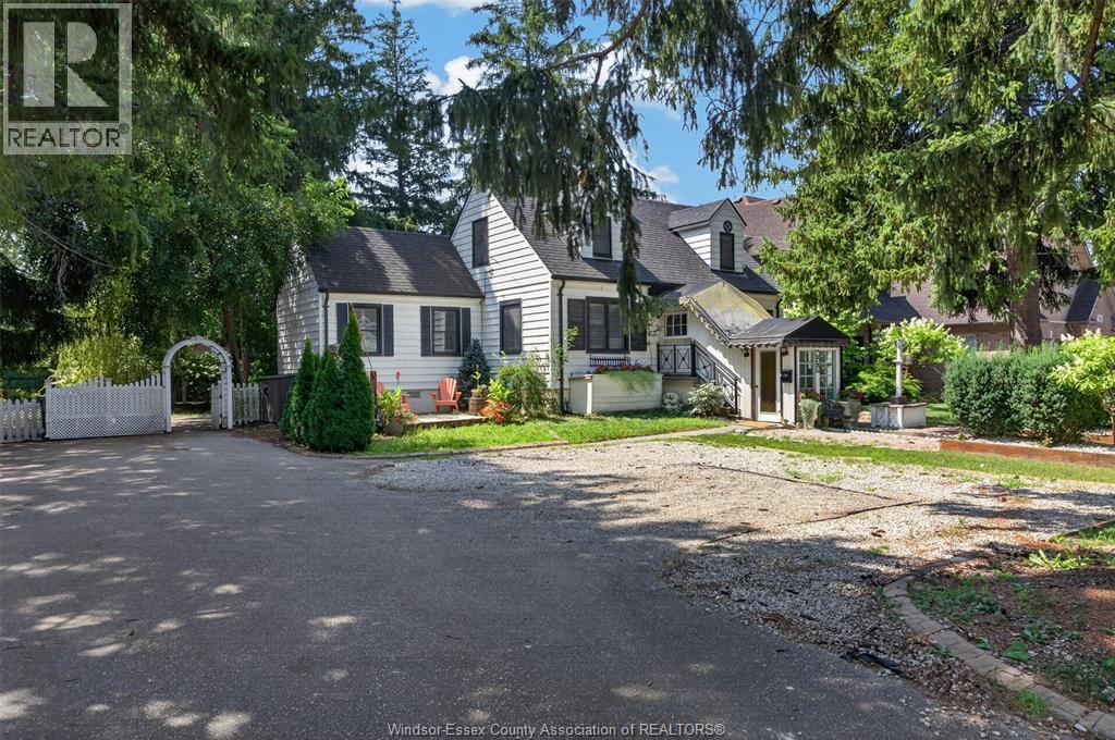 935 BARTLET, Windsor