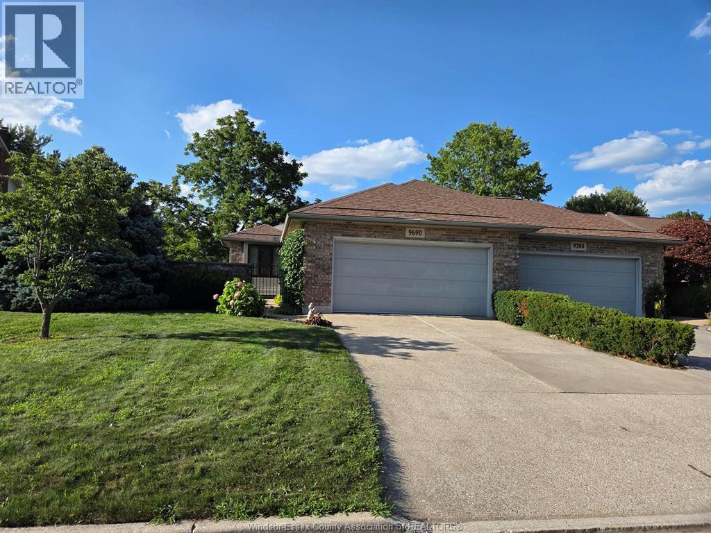 9690 MENARD STREET, Windsor