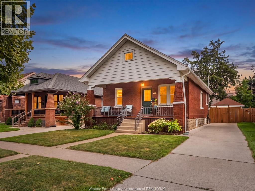 2220 LINCOLN ROAD, Windsor