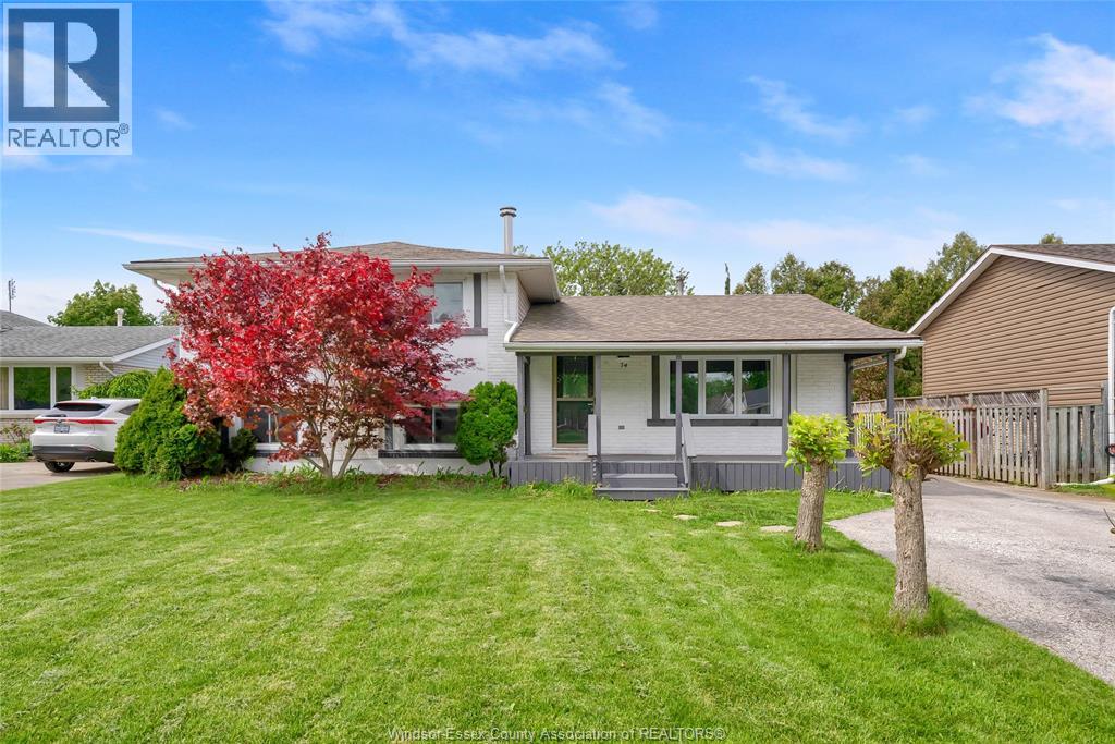 74 CHESTNUT DRIVE, Chatham