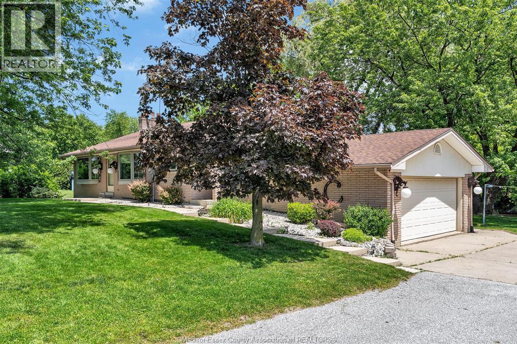 224 WEST PIKE CREEK, Lakeshore