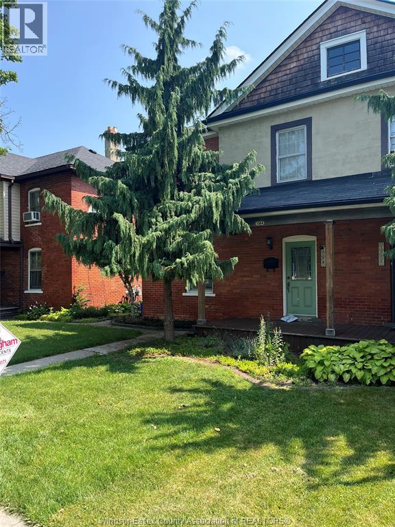 1084 MONMOUTH, Windsor