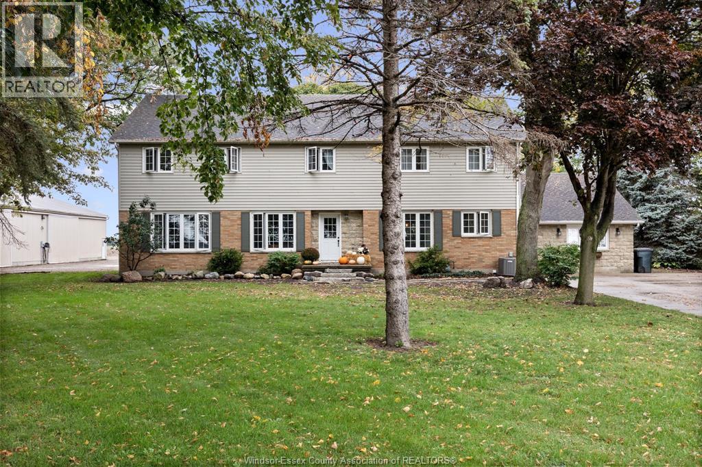 6653 ST. PHILIPPES LINE, Grande Pointe
