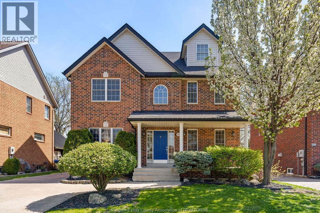 1270 LAKEVIEW AVENUE, Windsor