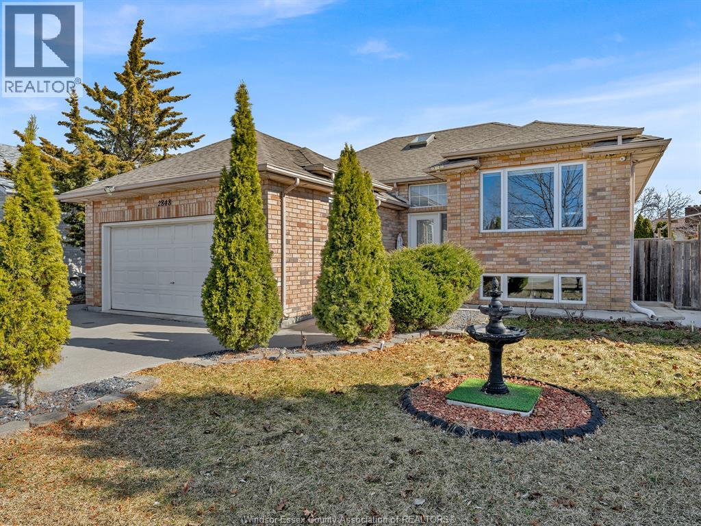 2848 SOUTHRIDGE, Windsor