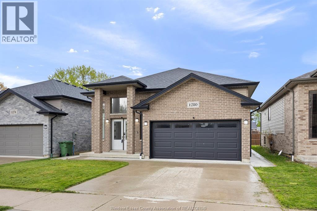1280 EASTLAWN, Windsor