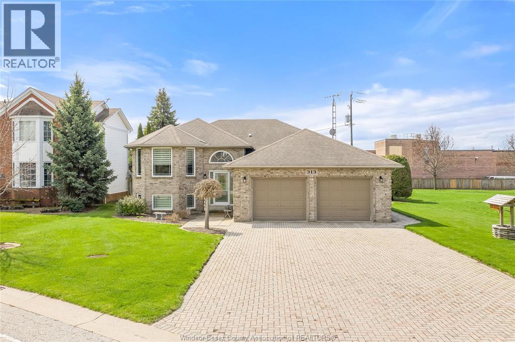 313 APPLEWOOD, Kingsville