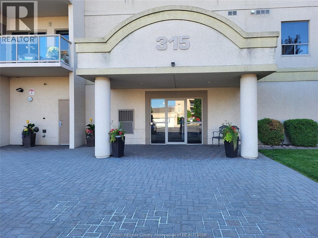 315 VILLAGE GROVE UnitNo. 506, Tecumseh