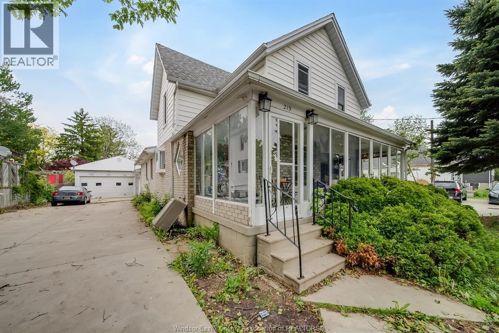 219 INSHES, Chatham