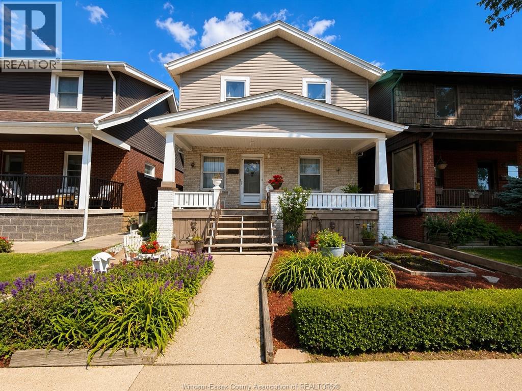 382 PINE STREET, Windsor