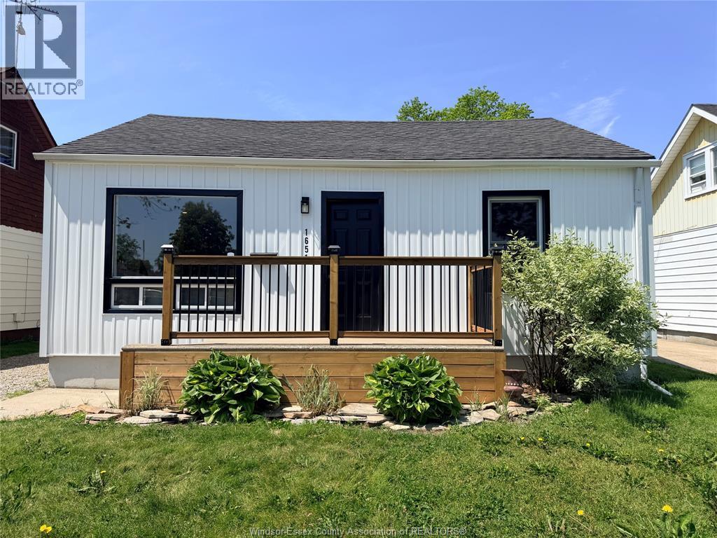 1651 AUBIN ROAD, Windsor