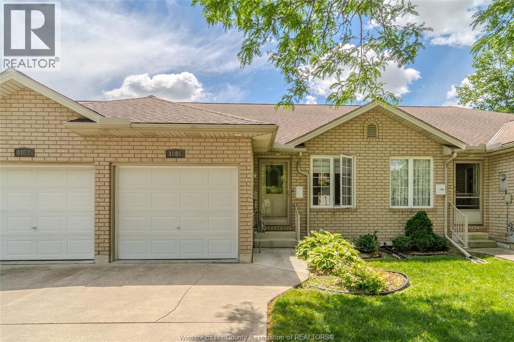 1086 Lexington CIRCLE, Windsor