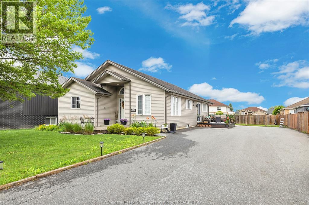 440 WEST BELLE RIVER ROAD, Lakeshore