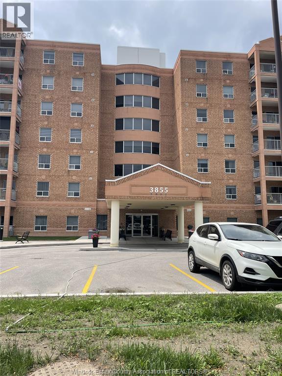 3855 SOUTHWINDS DRIVE UnitNo. 702, Windsor