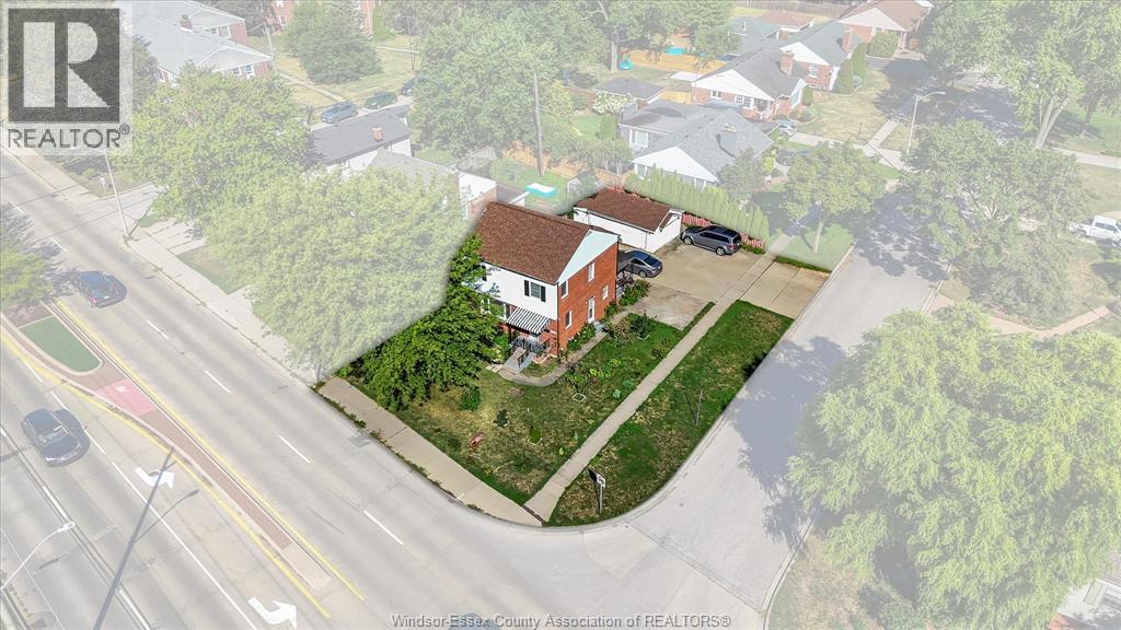 5188 WYANDOTTE ST STREET, Windsor