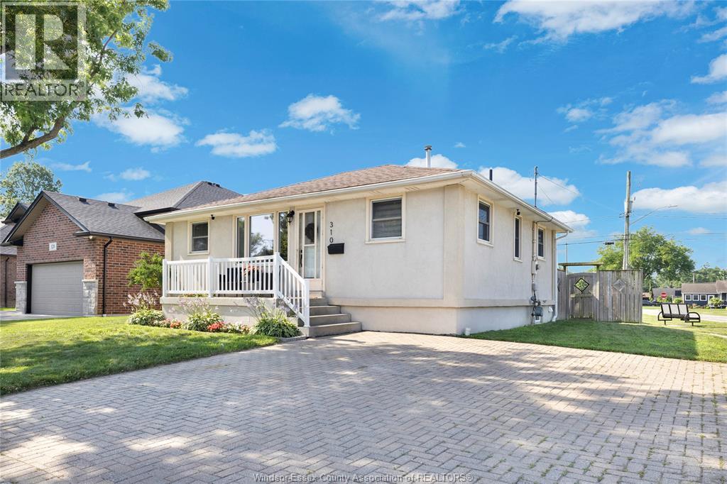 310 LAURIER DRIVE, LaSalle