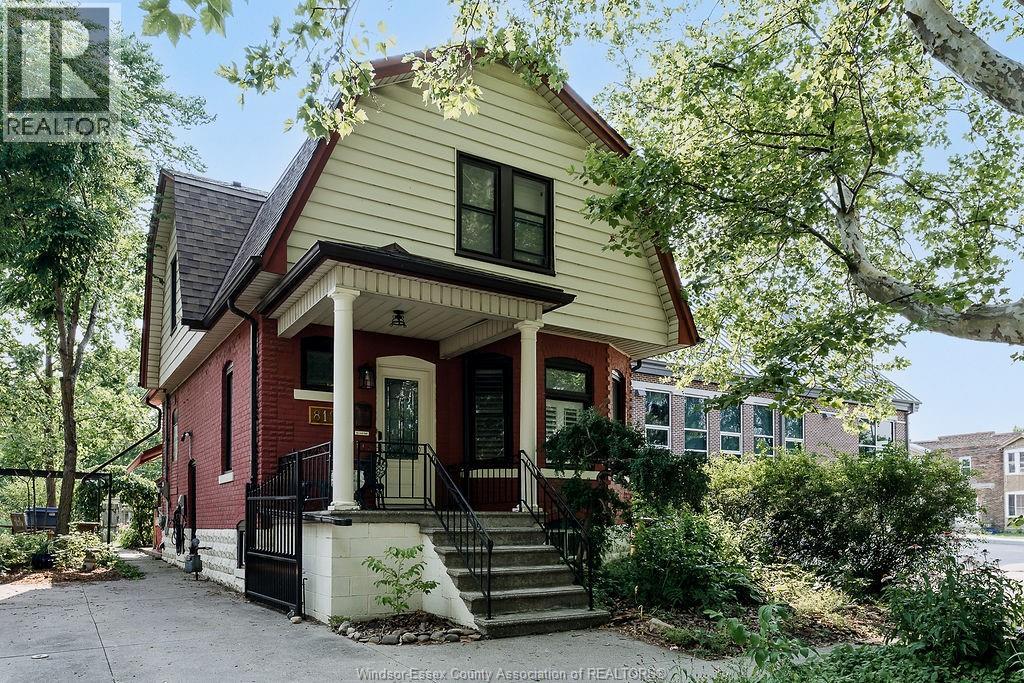 819 Windermere, Windsor