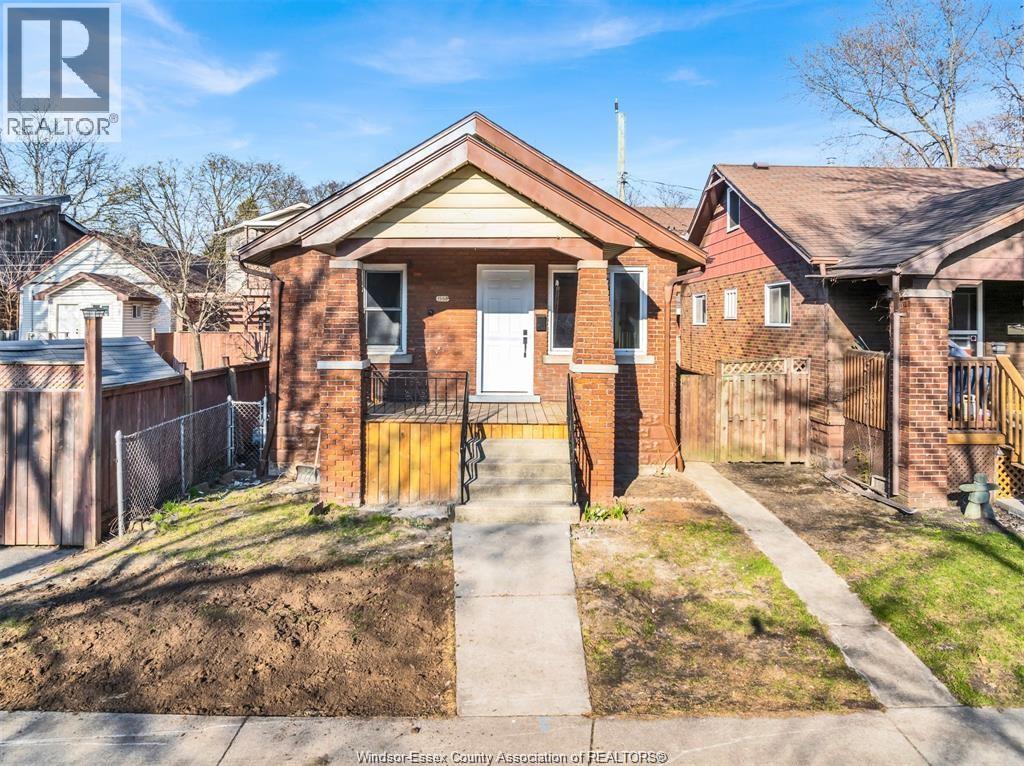1568 york street STREET, Windsor