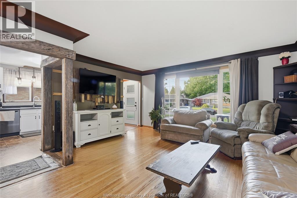 36 WOODLAND AVENUE, Chatham