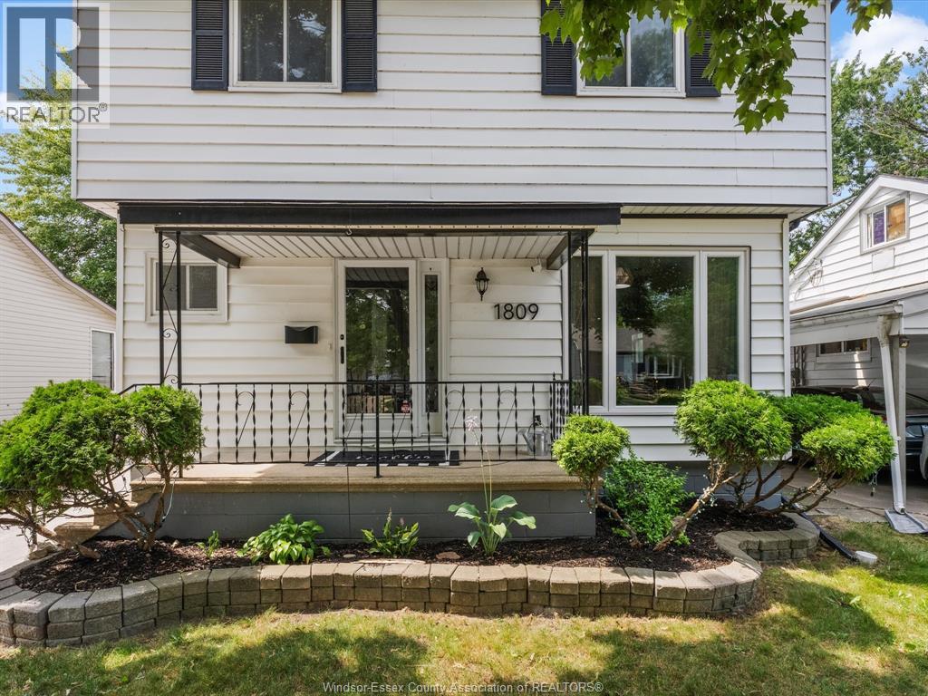 1809 Westcott, Windsor