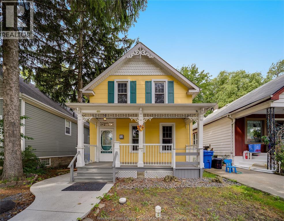 211 CAMERON, Windsor
