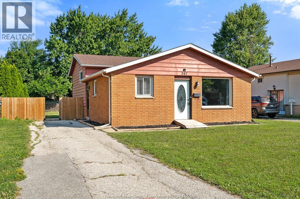 267 BRIEN AVENUE West, Essex
