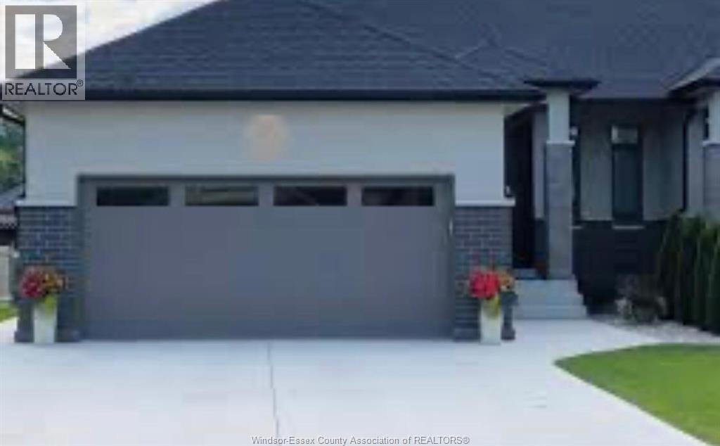 96 CAROLINA WOODS, Leamington