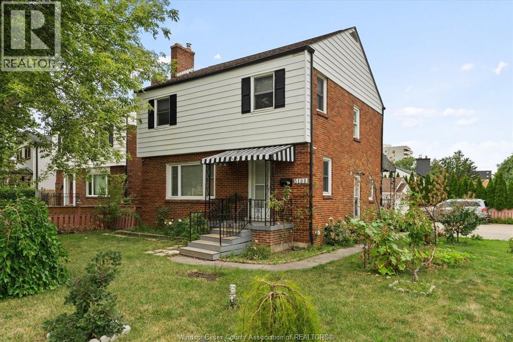 5188 WYANDOTTE, Windsor