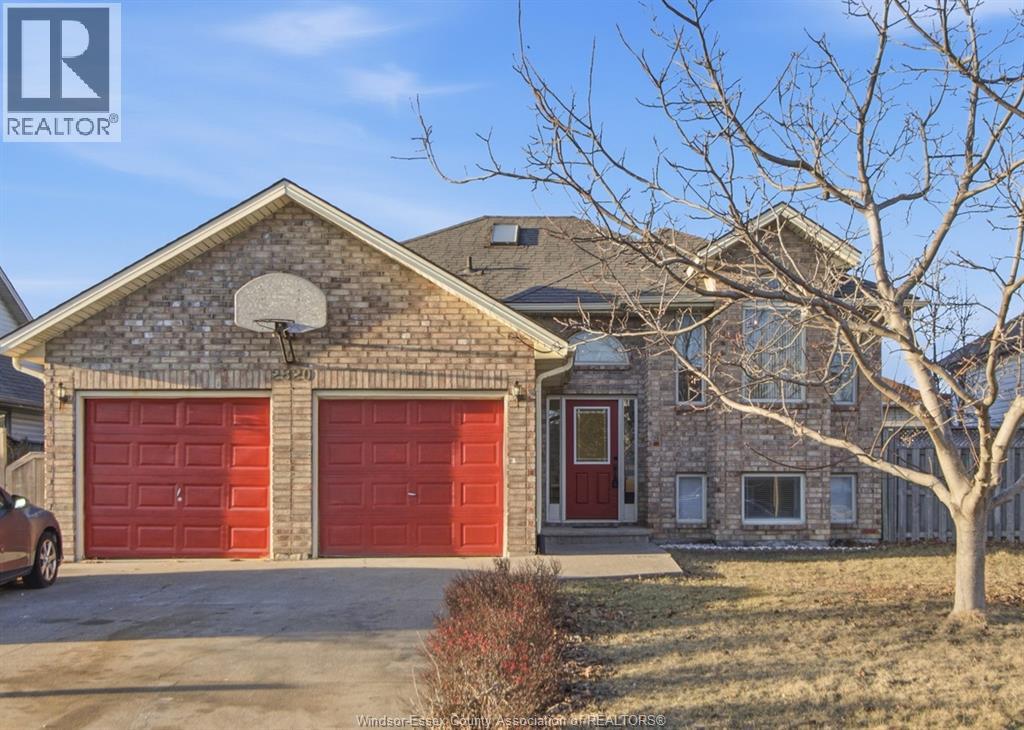 2820 Wildberry CRESCENT, Tecumseh