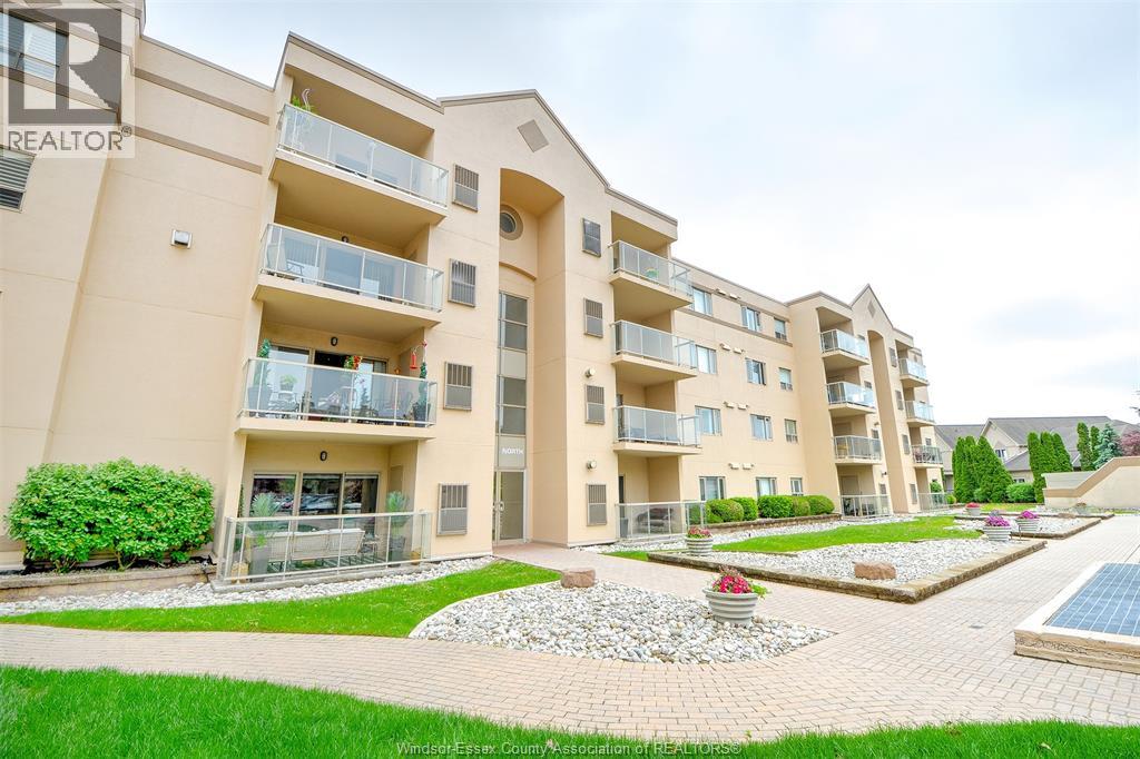320 VILLAGE GROVE DRIVE UnitNo. A401, Tecumseh