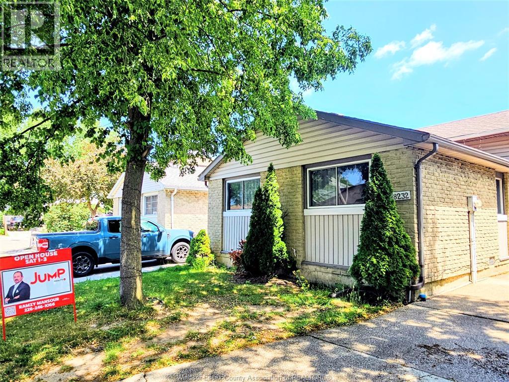 8232 GREGORY PLACE, Windsor