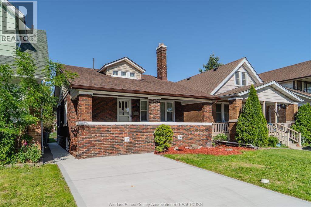1422 Elsmere AVENUE, Windsor