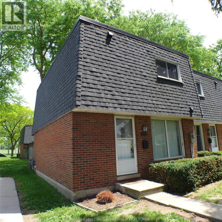 222 VICTORIA STREET South UnitNo. 11, Amherstburg
