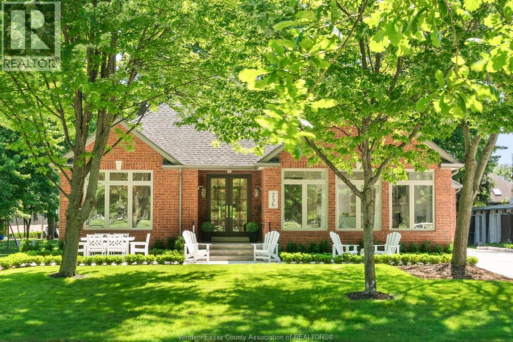 256 PENTILLY ROAD, Tecumseh