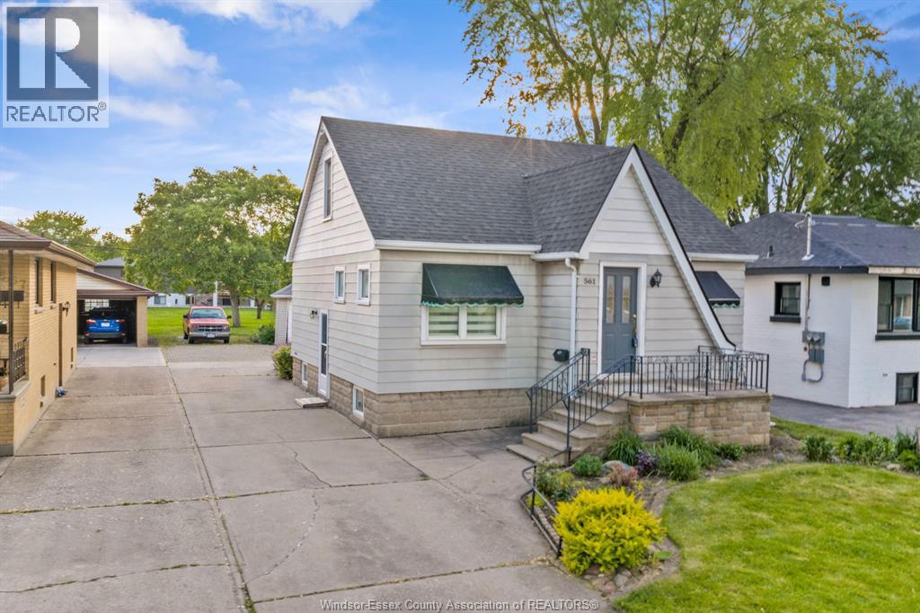 561 ELINOR STREET, Windsor