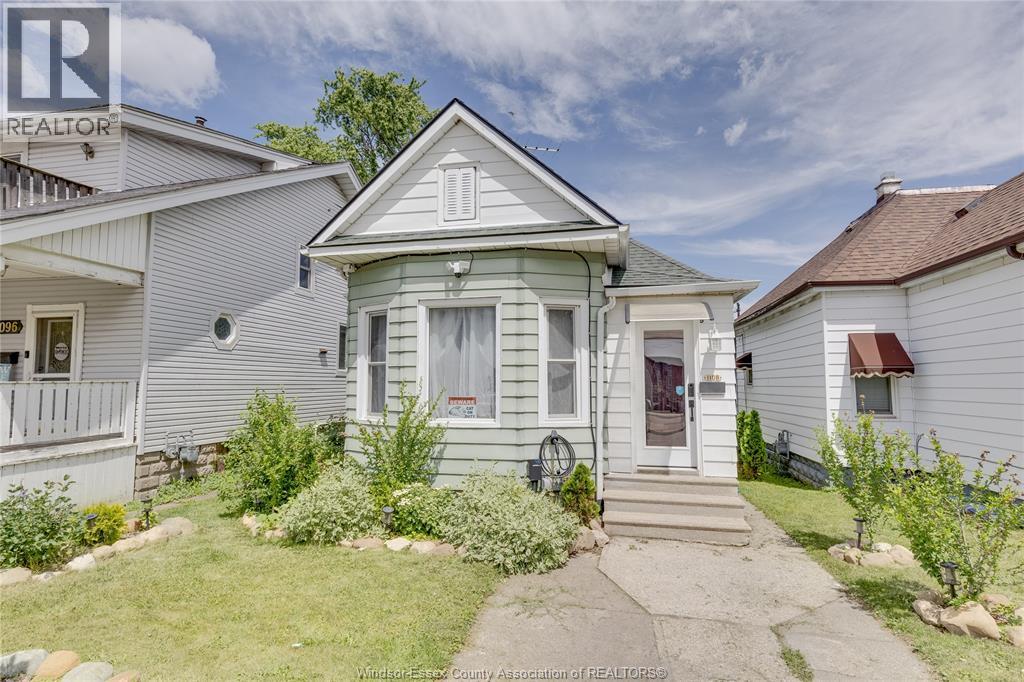 1108 ASSUMPTION STREET, Windsor