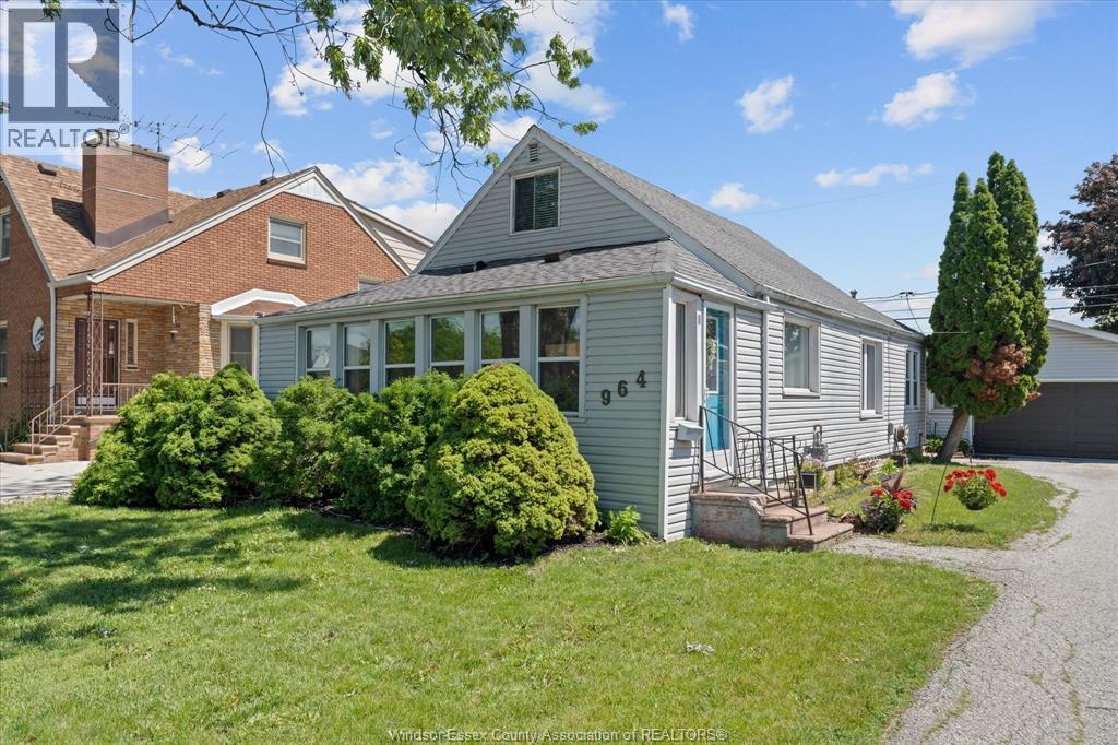 964 Eastlawn AVENUE, Windsor