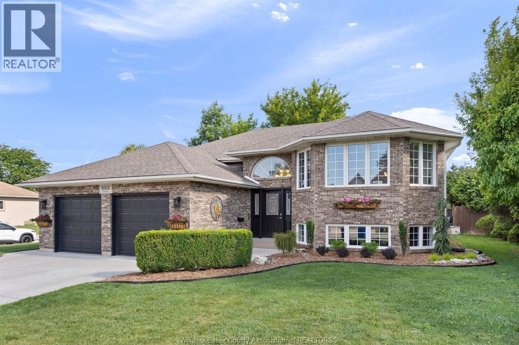 1068 SOCRATES CRESCENT, Windsor