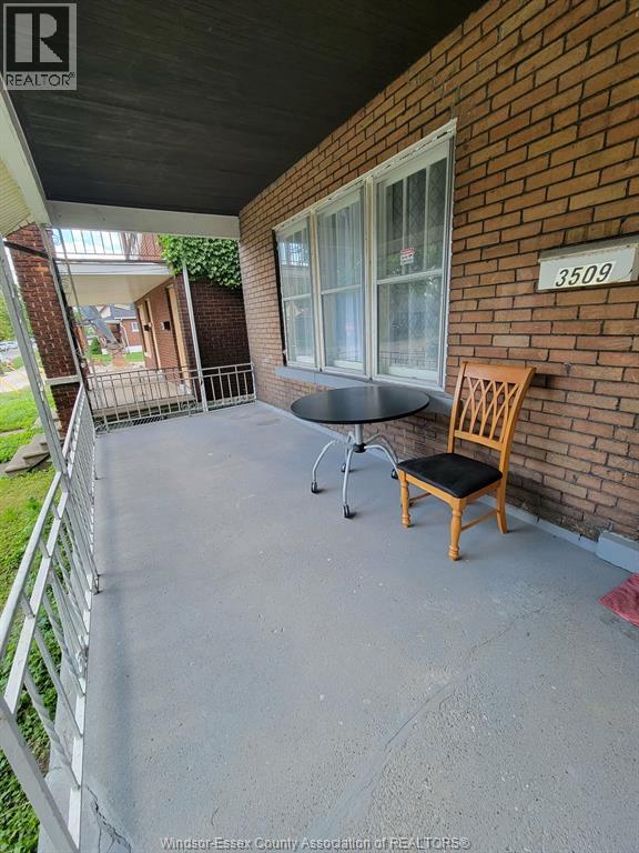 3509 PETER, Windsor