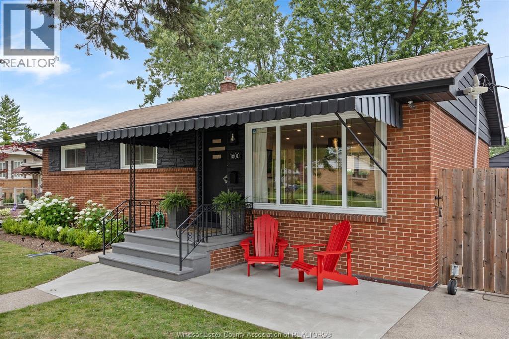 1600 ST GABRIEL, Windsor