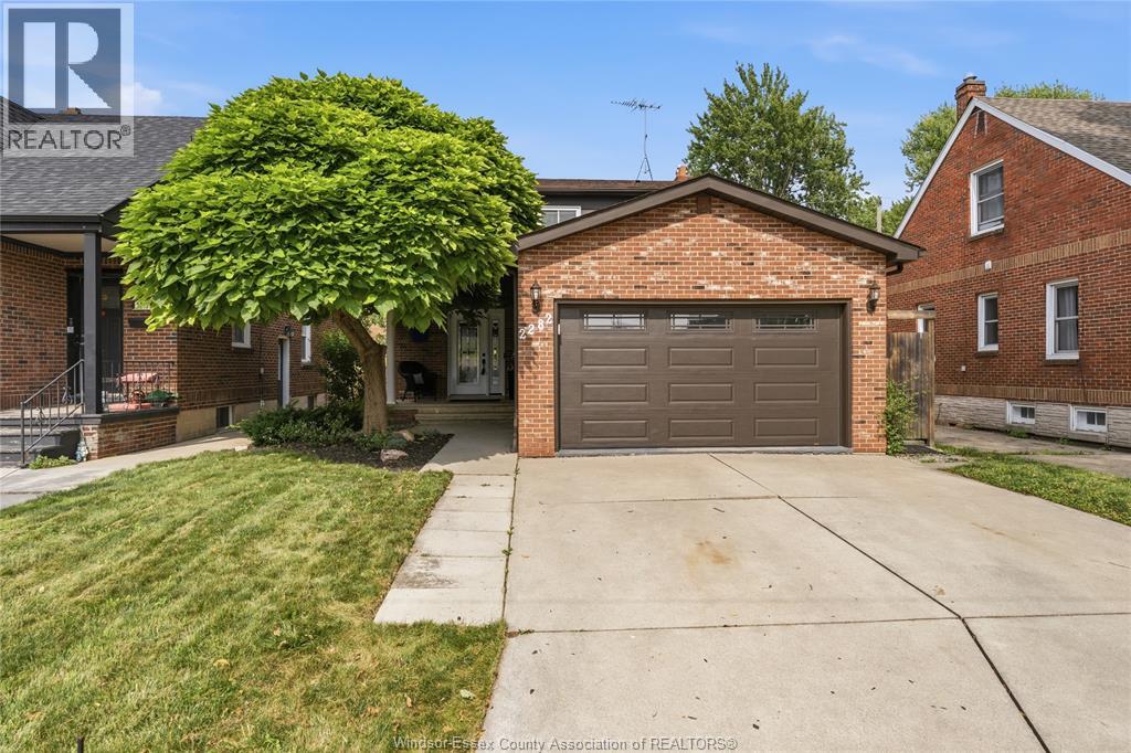 2282 WOODLAWN, Windsor